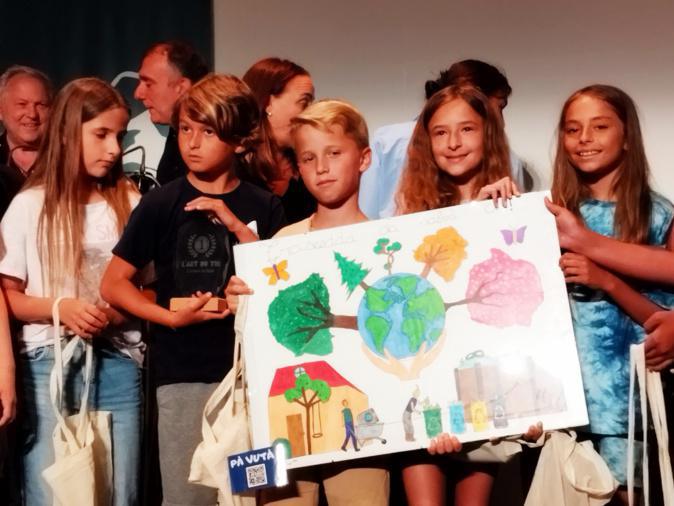 Extrême-Sud : les écoliers ont dessiné un monde où le tri sélectif va de soi Extrême-Sud : les écoliers ont dessiné un monde où le tri sélectif va de soi