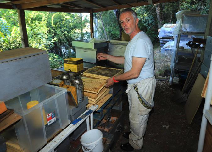 Santa Lucia di Mercoriu : L’instit qui murmurait à l’oreille des abeilles