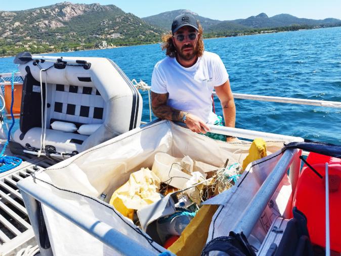 Ramasser les déchets en mer, "le travail de Sisyphe" d’un jeune entrepreneur corse Ramasser les déchets en mer, "le travail de Sisyphe" d’un jeune entrepreneur corse