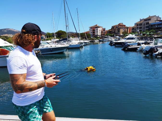 Ramasser les déchets en mer, "le travail de Sisyphe" d’un jeune entrepreneur corse Ramasser les déchets en mer, "le travail de Sisyphe" d’un jeune entrepreneur corse