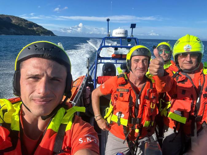 Sisco : Dix adolescents en difficulté secourus au large par la SNSM de Bastia Sisco : Dix adolescents en difficulté secourus au large par la SNSM de Bastia