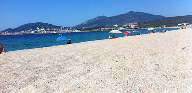 Baignade et pêche interdites sur plusieurs plages d’Ajaccio