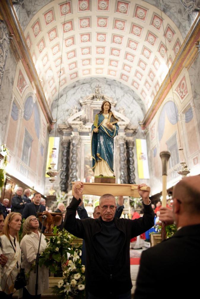 Sainte Cécile, patronne des musiciens, installée à la cathédrale d'Ajaccio