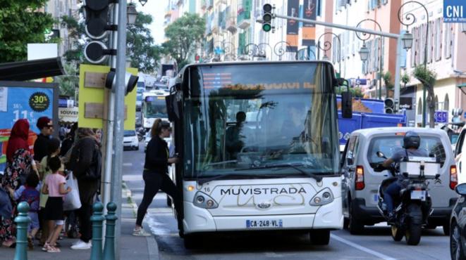 Ajaccio : une conductrice de bus agressée par un passager ivre