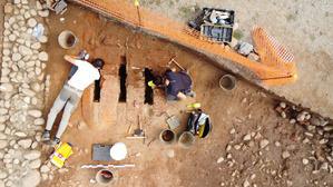 Un atelier de tuiles de l'époque romaine découvert à Aleria, une première en Corse Un atelier de tuiles de l'époque romaine découvert à Aleria, une première en Corse