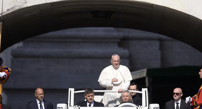 Visite du Pape François : "Séjourner à Ajaccio le week-end du 14 et 15 décembre est encore possible"