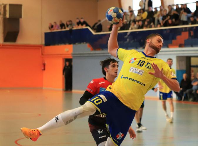 Handball N2 - Corte trouve le bon rythme face à Bagnols Handball N2 - Corte trouve le bon rythme face à Bagnols