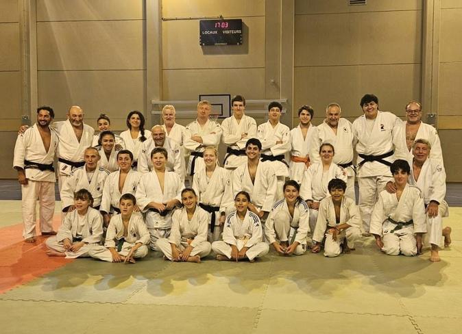 Retour aux sources pour Julia Tolofua : une leçon de vie et de judo à Calvi Retour aux sources pour Julia Tolofua : une leçon de vie et de judo à Calvi