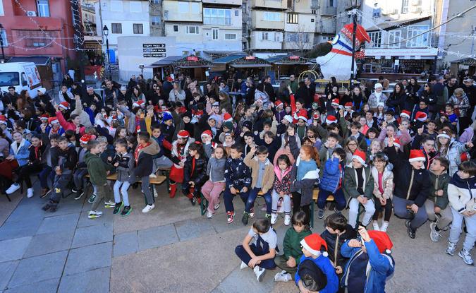 Corte : un spectacle de magie pour les élèves de l'école Sandreschi Corte : un spectacle de magie pour les élèves de l'école Sandreschi
