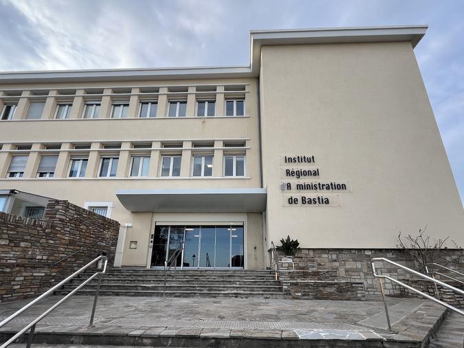 164 élèves ont fait leur rentrée dans les locaux "repensés" l'IRA de Bastia 164 élèves ont fait leur rentrée dans les locaux "repensés" l'IRA de Bastia