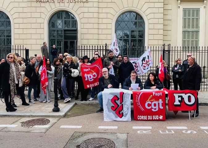 ​Ajaccio : l’intersyndicale CGT-FO-ST dénonce le "harcèlement moral institutionnel" de la Poste