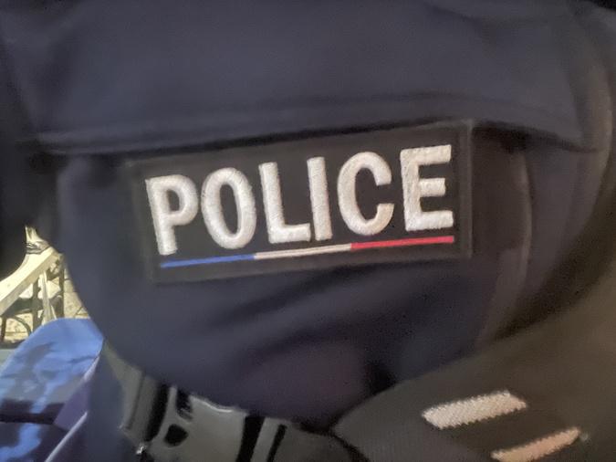 Ajaccio : Un corps calciné retrouvé dans une voiture en feu  Ajaccio : Un corps calciné retrouvé dans une voiture en feu