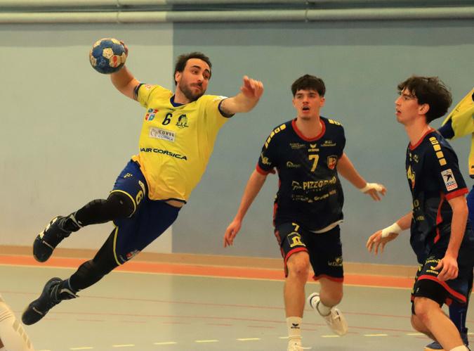 Handball N2 - Le HB Corte craque sur la fin face à Saint-Raphaël Handball N2 - Le HB Corte craque sur la fin face à Saint-Raphaël