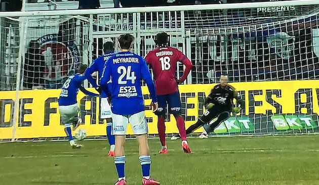 Le SC Bastia réduit à 10 à la pause, partage les points à Clermont (1-1) Le SC Bastia réduit à 10 à la pause, partage les points à Clermont (1-1)