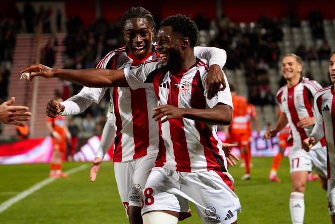 Ligue 2. L’AC Ajaccio écrase Laval (3-0) Ligue 2. L’AC Ajaccio écrase Laval (3-0)