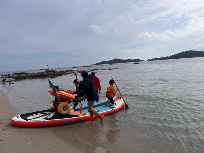 Qu’importe le handicap, les écoliers de Sainte-Lucie-de-Porto-Vecchio sont tous montés dans le même bateau Qu’importe le handicap, les écoliers de Sainte-Lucie-de-Porto-Vecchio sont tous montés dans le même bateau