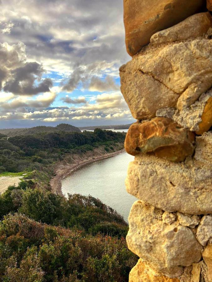 La photo du jour : la tour de Diana, l'étang, ses abords