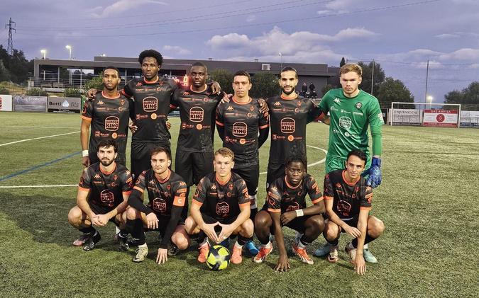 Football Grand Sud - Les Moustiques calent en quart