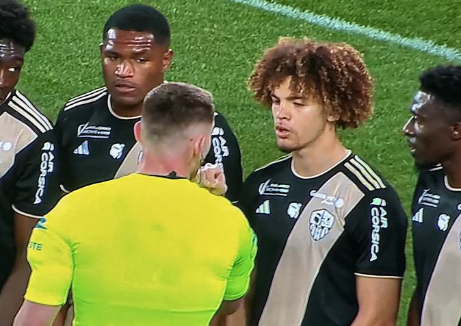 L'AC Ajaccio ramène encore un bon point de Grenoble (2-2) L'AC Ajaccio ramène encore un bon point de Grenoble (2-2)