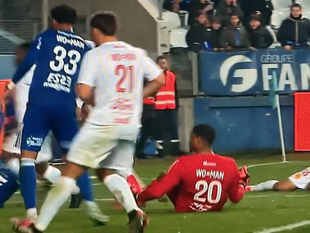 Courte mais précieuse victoire du SC Bastia face à Martigues (1-0) Courte mais précieuse victoire du SC Bastia face à Martigues (1-0)