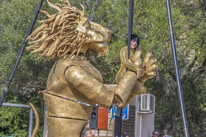 Carnavali di Portivechju : sous le signe de la joie et du partage pour plusieurs milliers de personnes Carnavali di Portivechju : sous le signe de la joie et du partage pour plusieurs milliers de personnes