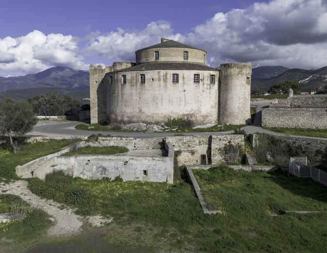 Saint-Florent : une campagne de dons pour restaurer la citadelle