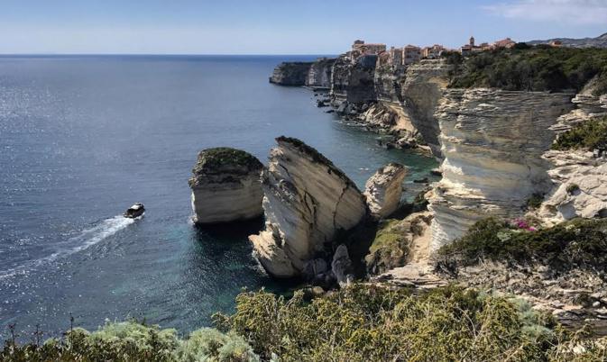 Bonifacio : l'enregistrement des logements Airbnb désormais obligatoire Bonifacio : l'enregistrement des logements Airbnb désormais obligatoire