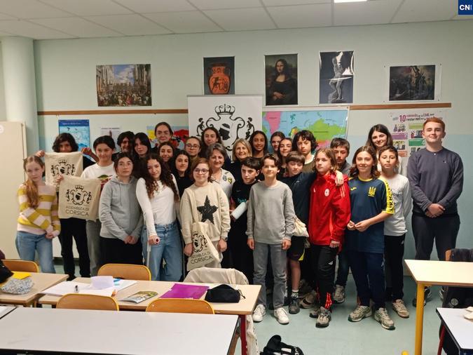 L’Assemblea di i Zitelli présentée aux élèves de Balagne