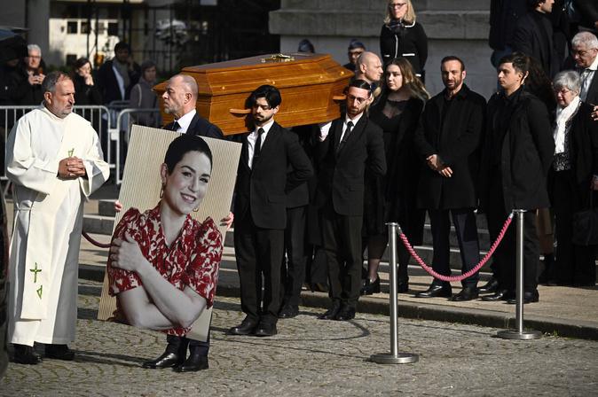 Un peu de Corse dans l’adieu à Émilie Dequenne, étoile du cinéma emportée à 43 ans par un cancer Un peu de Corse dans l’adieu à Émilie Dequenne, étoile du cinéma emportée à 43 ans par un cancer