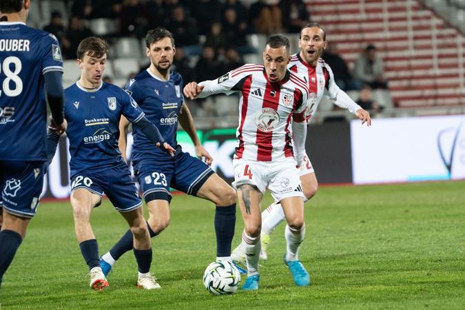 Ligue 2. L’AC Ajaccio chute à Martigues (2-0) Ligue 2. L’AC Ajaccio chute à Martigues (2-0)