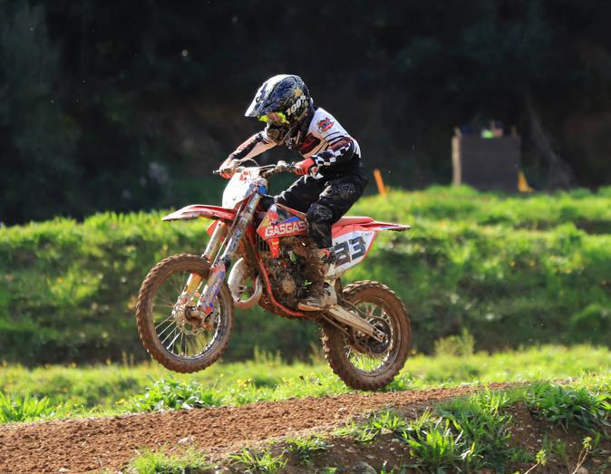 Motocross - Du spectacle et de l’affluence à Ghjuncaghju Motocross - Du spectacle et de l’affluence à Ghjuncaghju