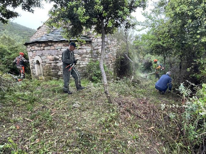 À Poggio d’Oletta, les sentiers du patrimoine renaissent grâce aux bénévoles de Chjassi di u Nebbiu