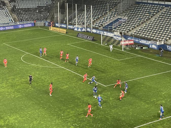 Le Sporting club de Bastia en verve face à Laval (5-2) Le Sporting club de Bastia en verve face à Laval (5-2)