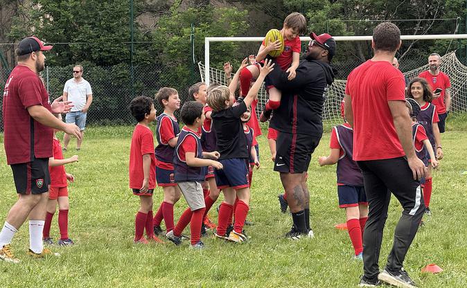 Mathieu Bastareaud et RCT Passion : coup de pouce au Stadiu Capicursinu XV Mathieu Bastareaud et RCT Passion : coup de pouce au Stadiu Capicursinu XV
