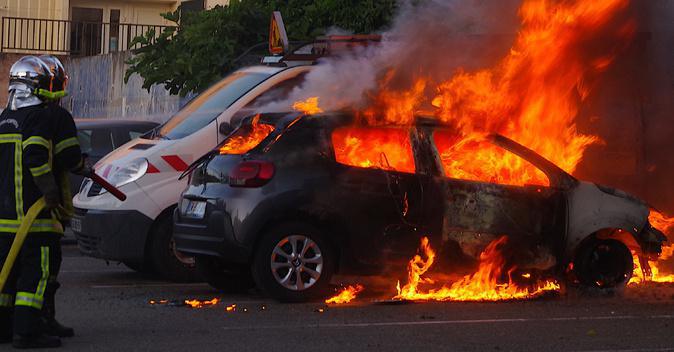 Barbaggio, Biguglia, Bastia : 5 véhicules détruits par des incendies