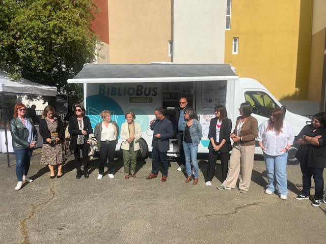 Ajaccio met la culture en mouvement avec son nouveau bibliobus