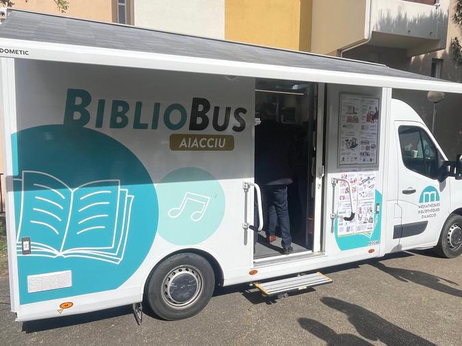 Ajaccio met la culture en mouvement avec son nouveau bibliobus