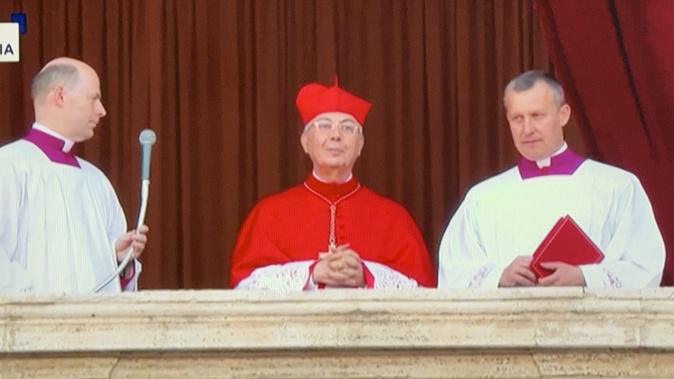 Habemus papam : le cardinal Dominique Mamberti annonce le successeur de François