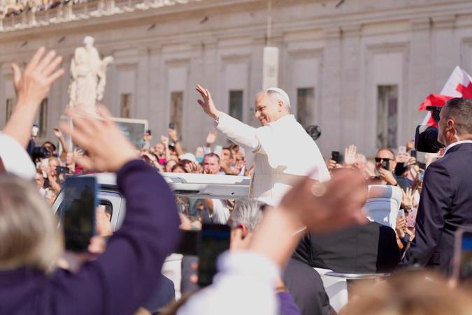 EN IMAGES - À Rome, 1 200 Corses participent à la messe inaugurale du pape Léon XI