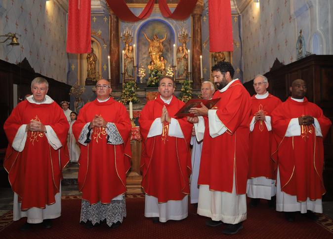 Corte - 52 confirmands à l’église de l’Annonciation