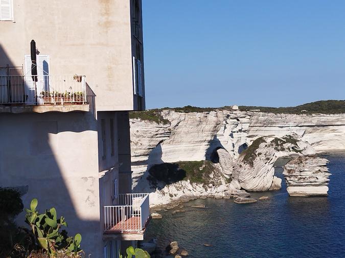 Consolidation des falaises de Bonifacio : les maisons seront inspectées dès le 1er juillet Consolidation des falaises de Bonifacio : les maisons seront inspectées dès le 1er juillet