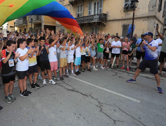 EN IMAGES - À Corte, les enfants ouvrent le bal du Restonica Trail