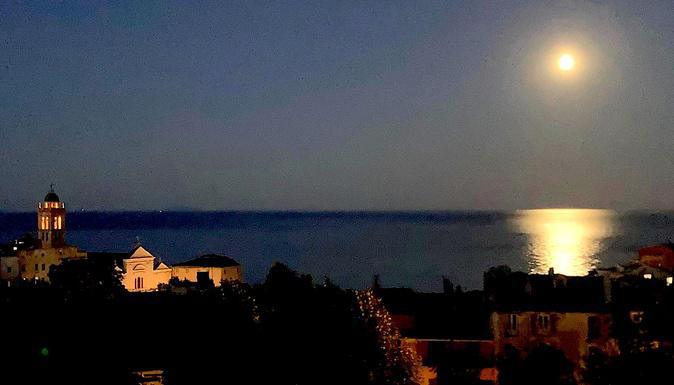 "Quandu a luna splende sopra Bastia", ognunu pensa à Vincent Orsini è Tino Rossi