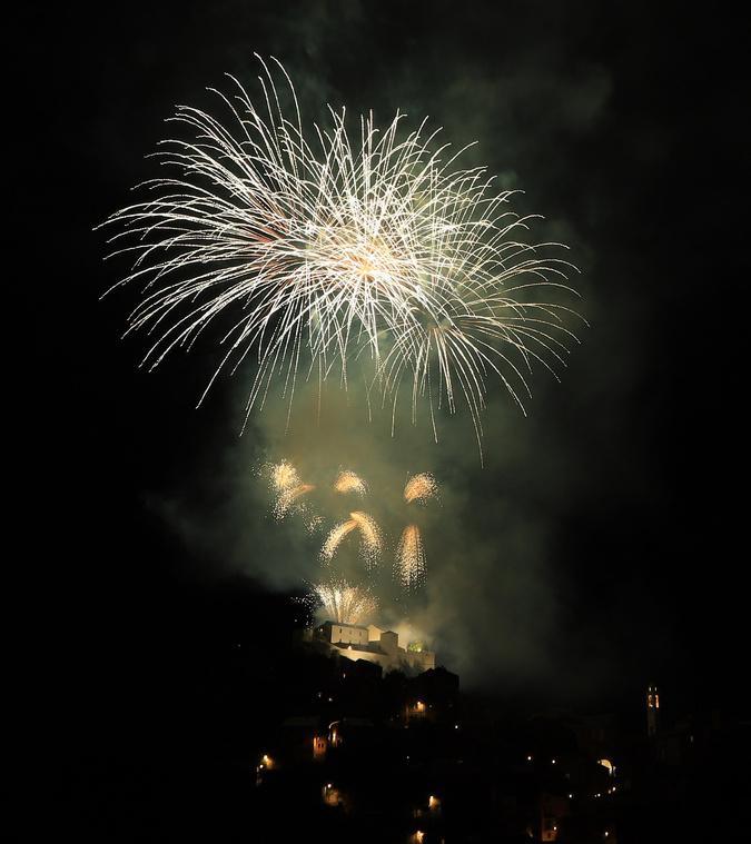 Des milliers de spectateurs pour le feu d’artifice du 14-Juillet à Corte
