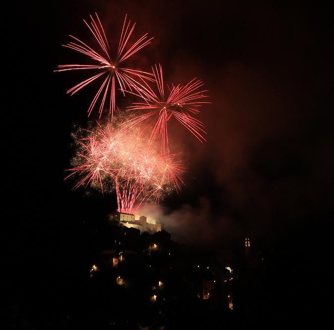Des milliers de spectateurs pour le feu d’artifice du 14-Juillet à Corte