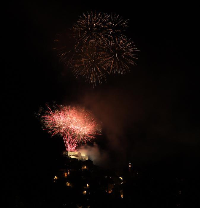 Des milliers de spectateurs pour le feu d’artifice du 14-Juillet à Corte