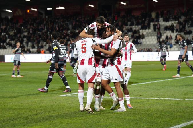 ​Rétrogradation de l’AC Ajaccio en National : des supporters abattus, une catastrophe économique annoncée