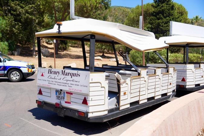 Ajaccio : un accident du petit train touristique fait plusieurs blessés Ajaccio : un accident du petit train touristique fait plusieurs blessés