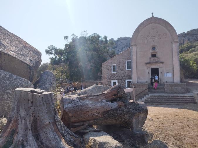 Projet de requalification de l'Ermitage de la Trinité à Bonifacio : prière de se garer ailleurs !