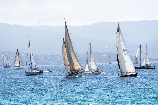 EN IMAGES - La Corsica Classic a pris le large depuis Ajaccio